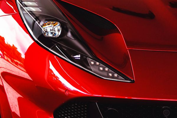 creation logo red horse ferrari